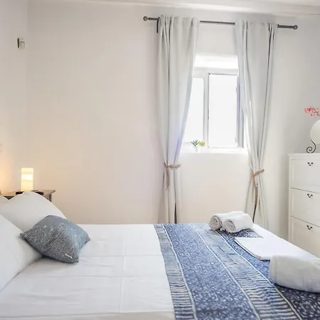 Philoxenia - Gorgeous Island With Plunge Pool & Sea Views *